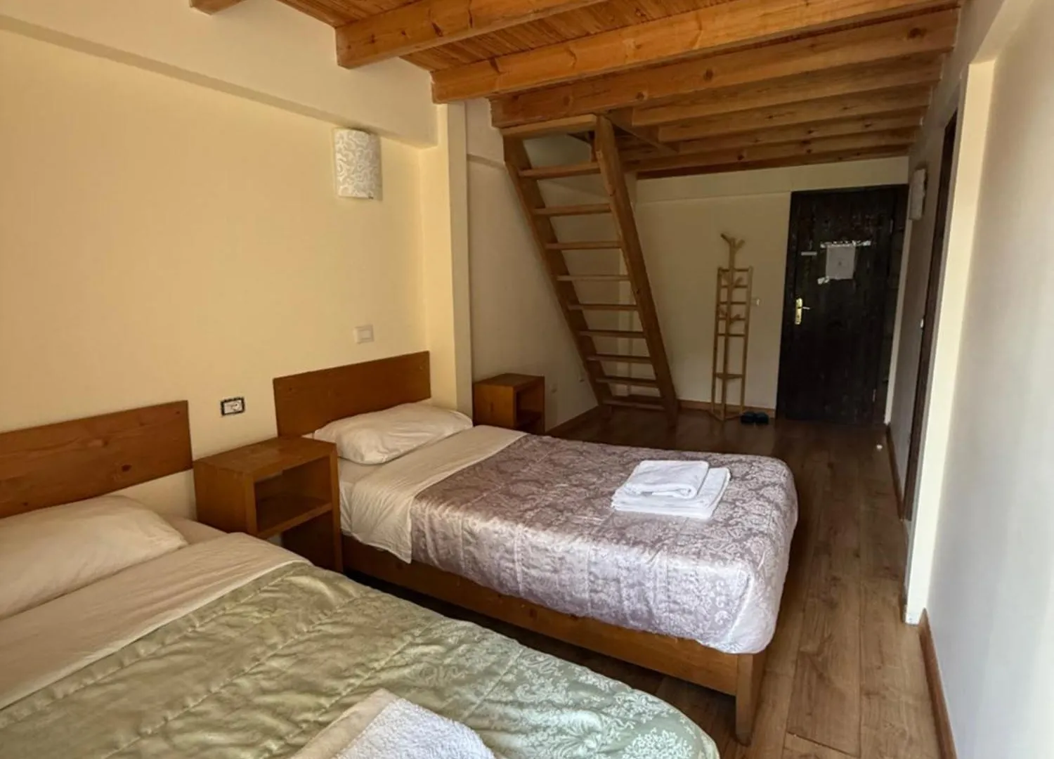 Bujtina Polia Villa Theth