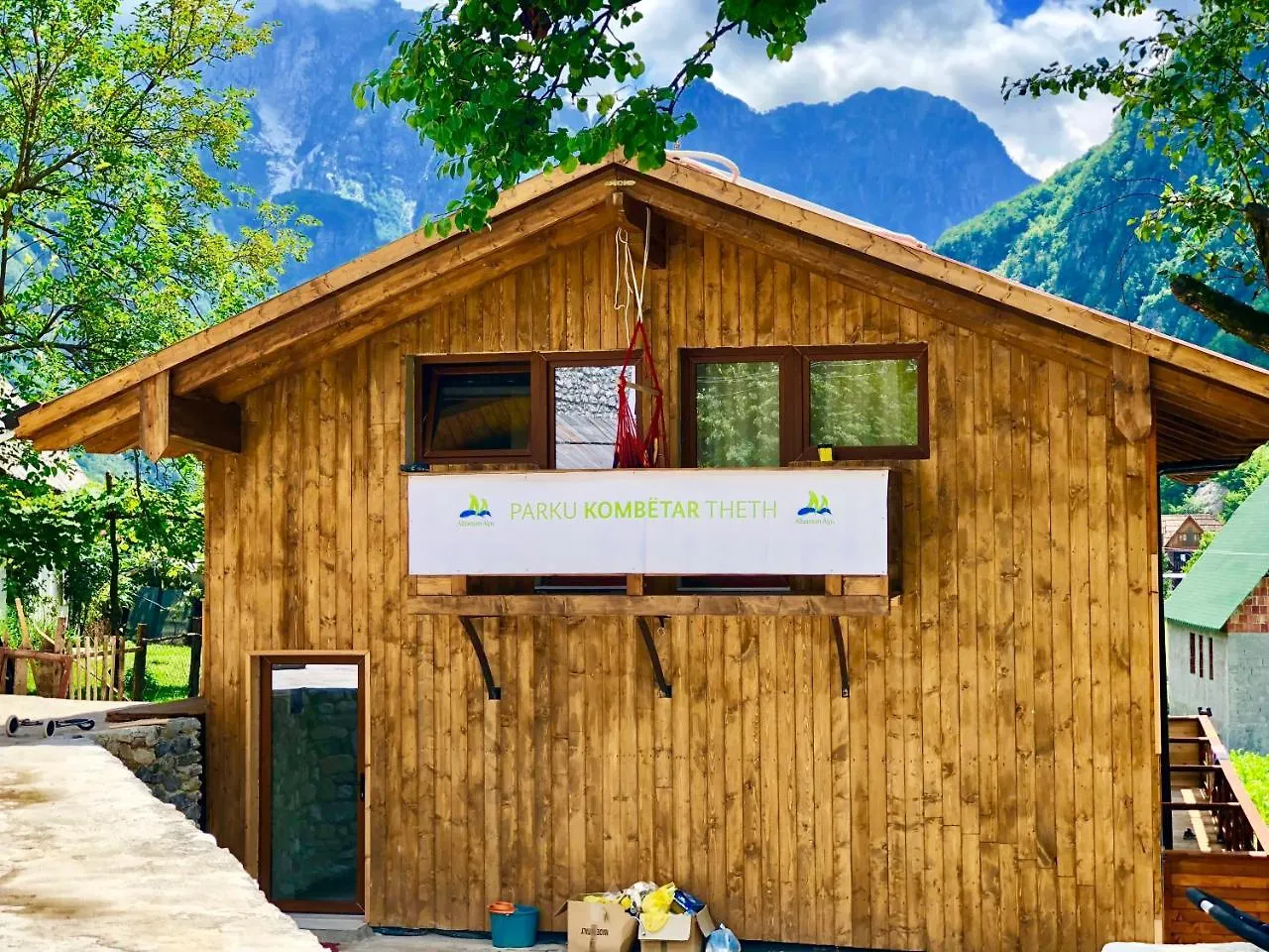 Bujtina Polia Villa Theth