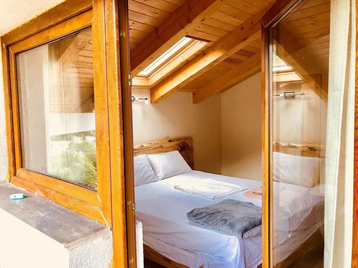 Bujtina Polia Villa Theth